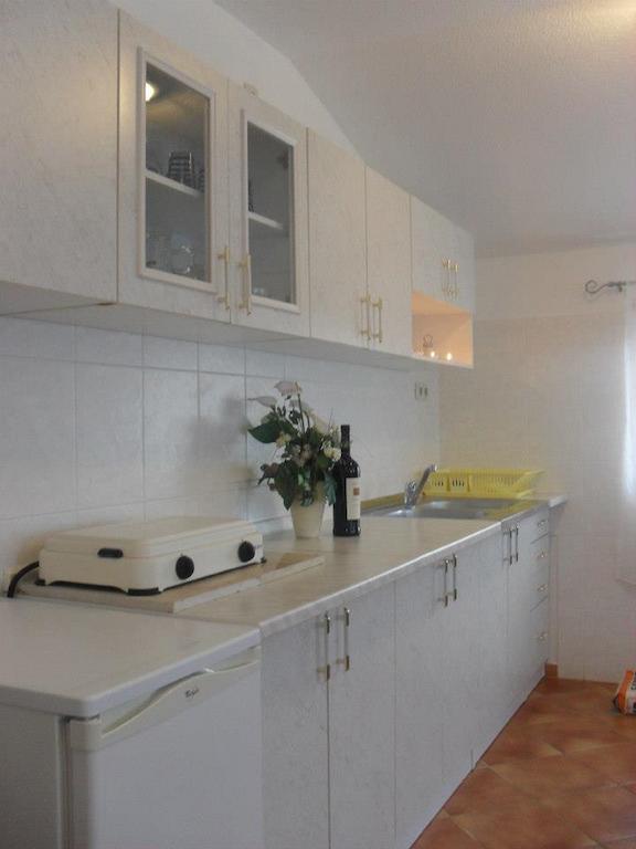 Apartments Miljak Fazana Bilik gambar