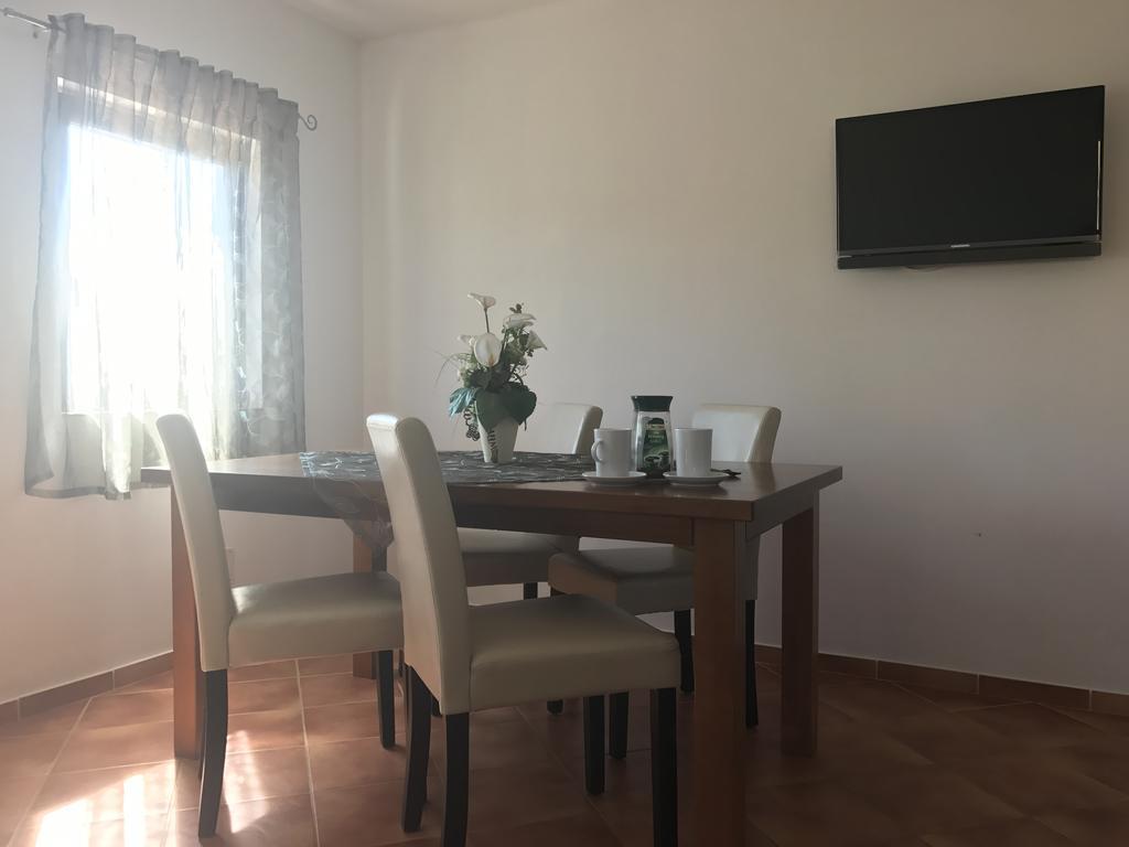 Apartments Miljak Fazana Luaran gambar